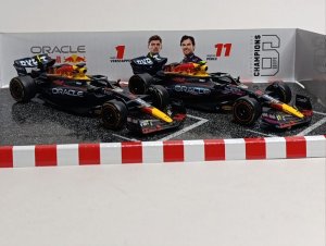 RED BULL SET F1 - 2ШТ RB19 BBURAGO 1:43 — фото 6