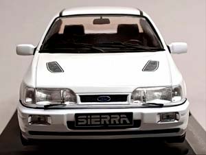 FORD SIERRA RS COSWORTH 4X4 -1990 WHITE 1:18 — фото 6