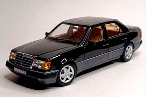 MERCEDES E500 W124 BLACK (ВОЛЧОК) 1:18 NOREV