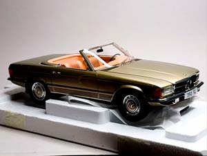 MERCEDES 350 SL -1971 (R107) MATRIX 1:12 — фото 3