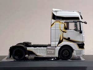 MAN TGX XXL D38 ТЯГАЧ 1:43 IXO — фото 5