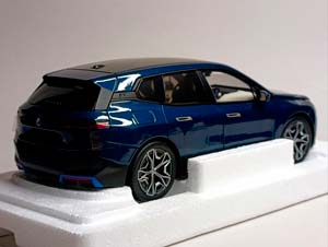 BMW IX - 2022 BLUE 1:18 MINICHAMPS — фото 6