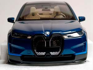 BMW IX - 2022 BLUE 1:18 MINICHAMPS — фото 7