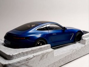 MERCEDES AMG GT63 (SPECTRAL BLUE) 1:18 NZG — фото 5