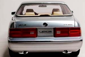 LEXUS LS 400 SILVER XOAOGUANG MODEL 1:18 — фото 5