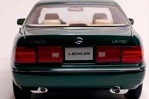 LEXUS LS 400 GREEN XOAOGUANG MODEL 1:18 — фото 6