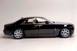 ROLLS-ROYCE GHOST BLACK/SILVER 1:18 KYOSHO — фото 6