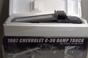 CHEVROLET C-30 RAMP TRUCK 1967 ACME/GMP 1:18 — фото 9