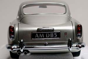 ASTON MARTIN DB5 1964 SILVER 1:18 AUTOART — фото 6