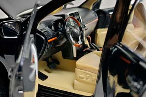 TOYOTA LAND CRUISER PRADO 150 BLACK 1:18 — фото 3