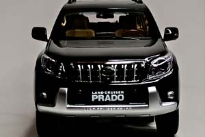 TOYOTA LAND CRUISER PRADO 150 BLACK 1:18 — фото 6