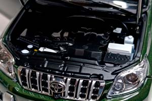 TOYOTA LAND CRUISER PRADO 150 GREEN 1:18 — фото 3