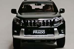 TOYOTA LAND CRUISER PRADO 150 GREEN 1:18 — фото 8