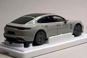 PORSCHE PANAMERA TURBO S 2020 GREY 1:18 — фото 5