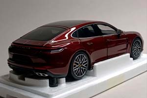 PORSCHE PANAMERA TURBO S 2020 DARK RED 1:18 — фото 5