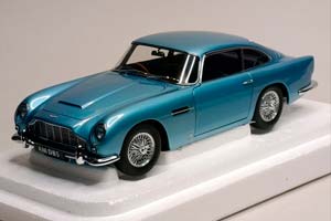 ASTON MARTIN DB5 1964 AUTOART 1:18