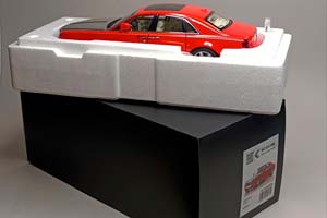 ROLLS-ROYCE GHOST 2010 RED 1:18 KYOSHO — фото 9