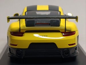 PORSCHE 911 (991.2) GT2 RS 2018 MINICHAMPS 1:18 — фото 3