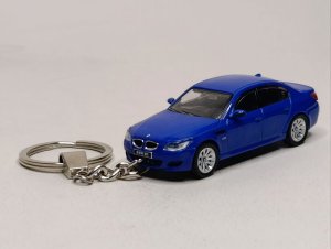 BMW M5 (E60) BLUE 1:64 БРЕЛОК 70 ММ — фото 2