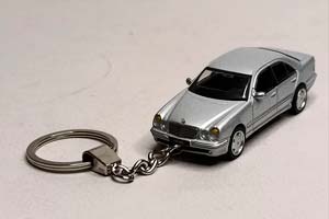 MERCEDES E55 AMG (W210) 1:64 БРЕЛОК 70ММ — фото 8