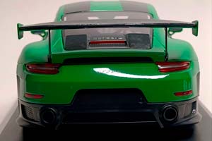 PORSCHE 911 (991 II) GT2 RS 2018 GREEN 1:18 — фото 4