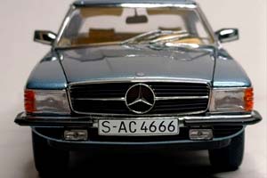 MERCEDES 350 SL (R107) 1977 BLUE 1:18 SUN STAR — фото 7