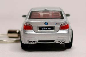 BMW M5 (E60) 1:64 БРЕЛОК 70 ММ — фото 4