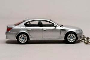 BMW M5 (E60) 1:64 БРЕЛОК 70 ММ — фото 6