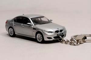 BMW M5 (E60) 1:64 БРЕЛОК 70 ММ — фото 7