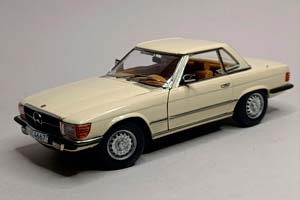 MERCEDES 350 SL (R107) 1977 SUN STAR 1:18 — фото 1