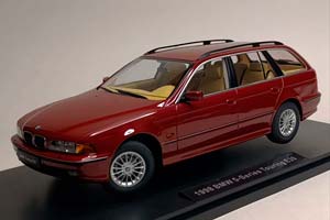 BMW 5 SERIES E39 TOURING RED 1:18