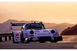 PORSCHE 911 HOONIPIGASUS PIKES PEAK KEN BLOCK 1:18 — фото 7