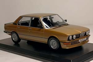 BMW M535I GOLD (E12) NOREV 1:18 — фото 6