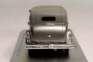 DUESENBERG J TORPEDO BERLINE ROLLSTON 1932 1:43 — фото 4