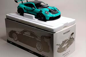 PORSCHE 911 (992) GT3 RS 2024 GREEN 1:18 LIMITED — фото 9