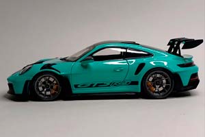 PORSCHE 911 (992) GT3 RS 2024 GREEN 1:18 LIMITED — фото 4