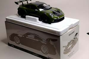 PORSCHE 911 (992) GT3 RS 2024 OLIVE 1:18 LIMITED — фото 9