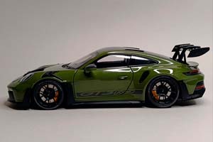 PORSCHE 911 (992) GT3 RS 2024 OLIVE 1:18 LIMITED — фото 3