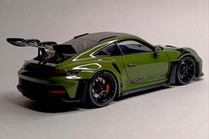 PORSCHE 911 (992) GT3 RS 2024 OLIVE 1:18 LIMITED — фото 6