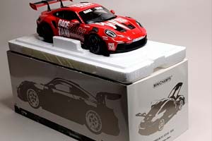 PORSCHE 911 (992) GT3 RS RACE TAXI NURBURGRING 1:18 — фото 9