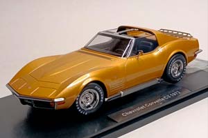 CHEVROLET CORVETTE C3 1972 GOLD 1:18 KK SCALE