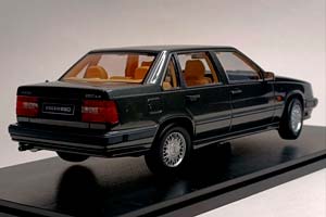 VOLVO 850 GLE 1993 DARK GREY 1:18 TRIPLE9 — фото 2
