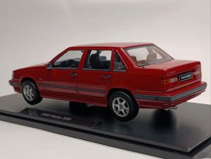 VOLVO 850 GLE 1993 RED 1:18 TRIPLE9 — фото 2