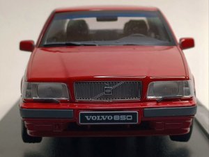 VOLVO 850 GLE 1993 RED 1:18 TRIPLE9 — фото 7