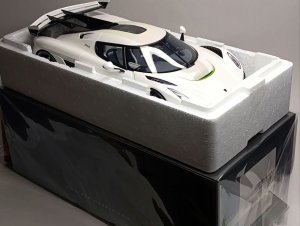 KOENIGSEGG JESKO 2019 GT SPIRIT 1:12 LIMITED — фото 9
