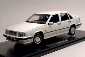 VOLVO 850 GLE 1993 WHITE 1:18 TRIPLE9 — фото 8