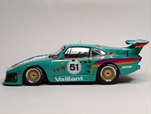PORSCHE 935 K3 #51 DRM VAILLANT 1:18 — фото 3