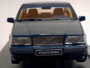 VOLVO 850 GLE 1993 BLUE GREEN 1:18 TRIPLE9 — фото 7