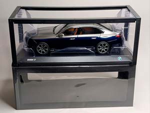 BMW I7 (7ER) BLUE/GREY G70 MINICHAMPS 1:18 — фото 9
