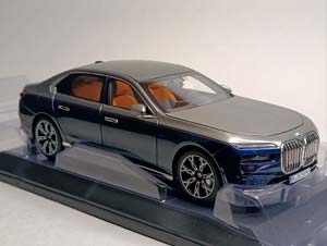 BMW I7 (7ER) BLUE/GREY G70 MINICHAMPS 1:18 — фото 6